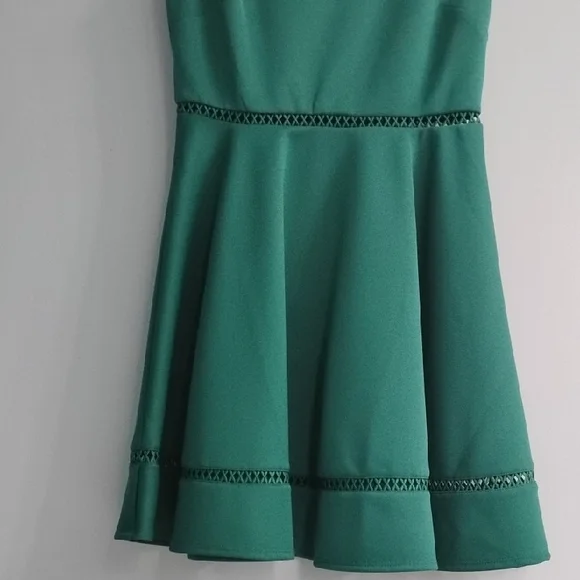 💚 Francesca's Collections Forest Green Fit-and-Flare Midi Dress Size XS - Picture 4 of 6